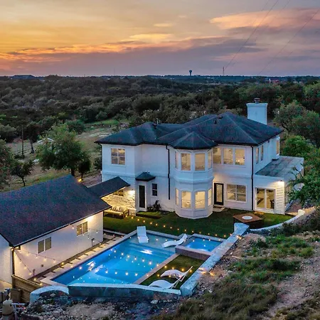 Private Pool Backyard Bbq Grill Luxurious Home